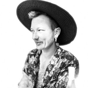 Meet your Posher, Elliot